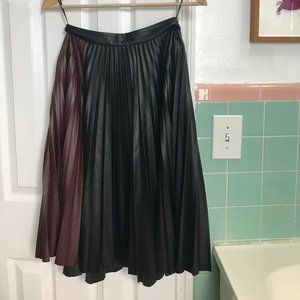 Colorblock Faux Leather Pleat Skirt